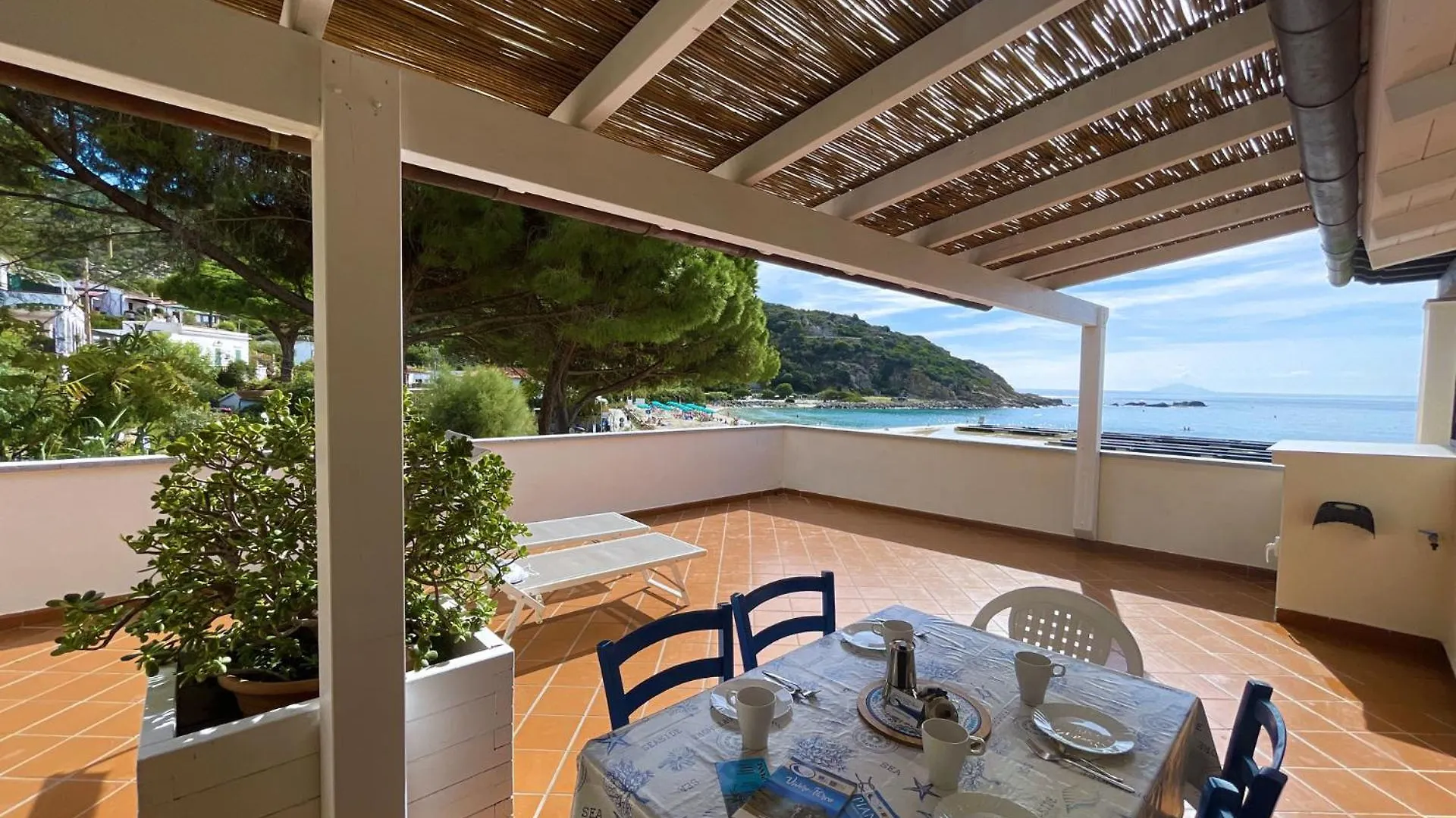 Cavoli Beach - Argonautivacanze Marina di Campo Italy